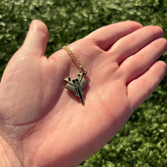 Gold Top Gun Necklace with Pendant - Picture 2 of 4